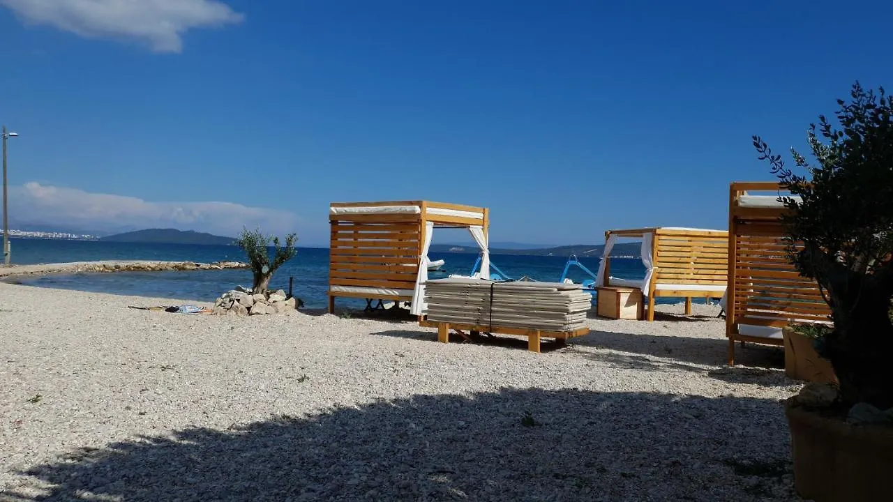 By Osibov Silverfish & Goldenfish Apartment Kastela