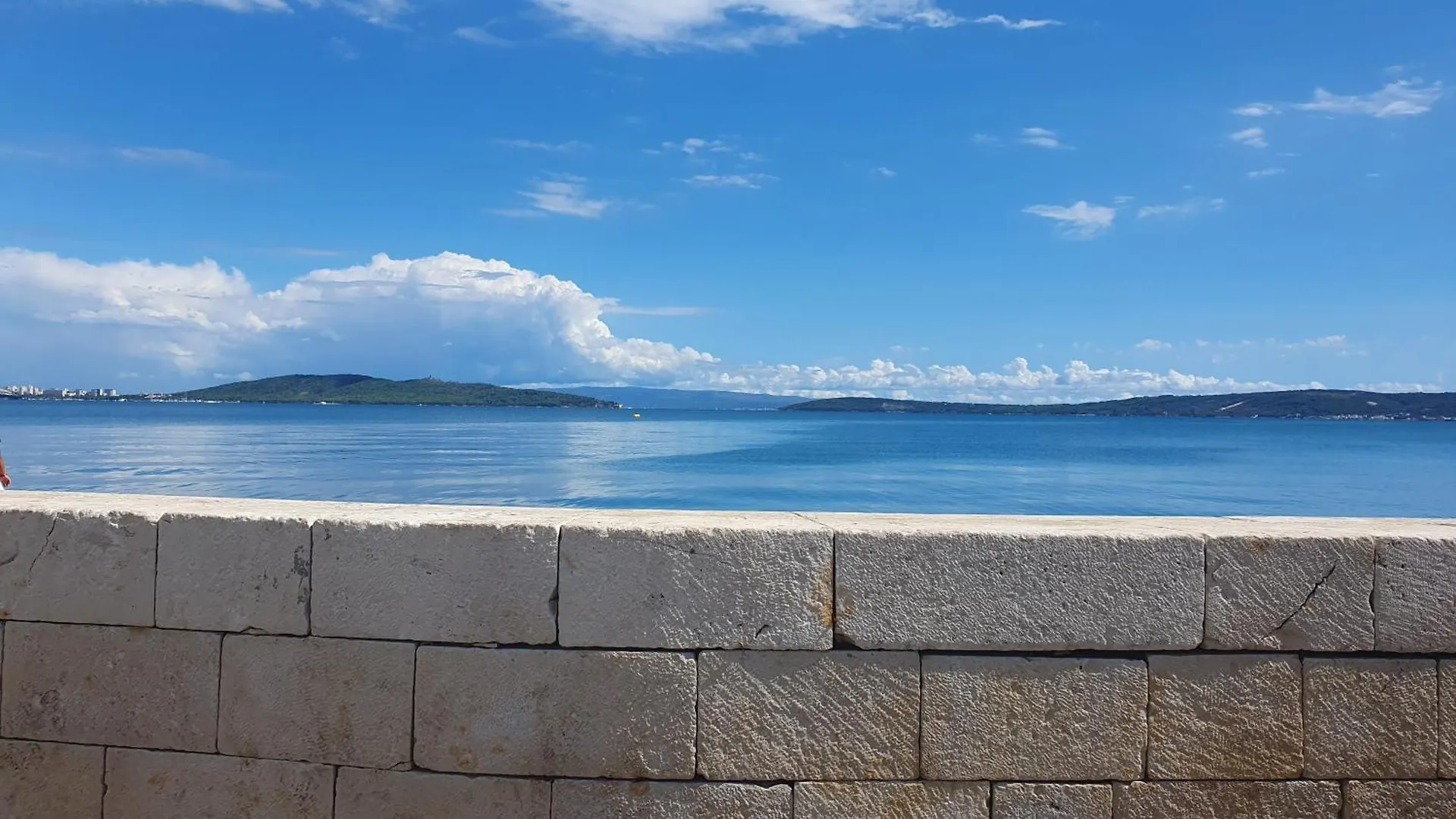 By Osibov Silverfish & Goldenfish Apartment Kastela