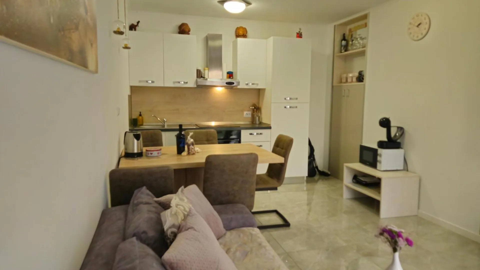 By Osibov Silverfish & Goldenfish Apartment Kastela